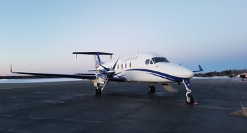 Démystifier les ailes d’avions : le nombre, leur position et leur forme.